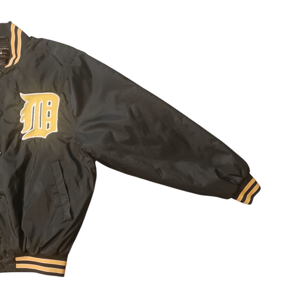 Vintage Satin Varsity Team Old English Bomber Jacket (M) - Picture 8 of 16